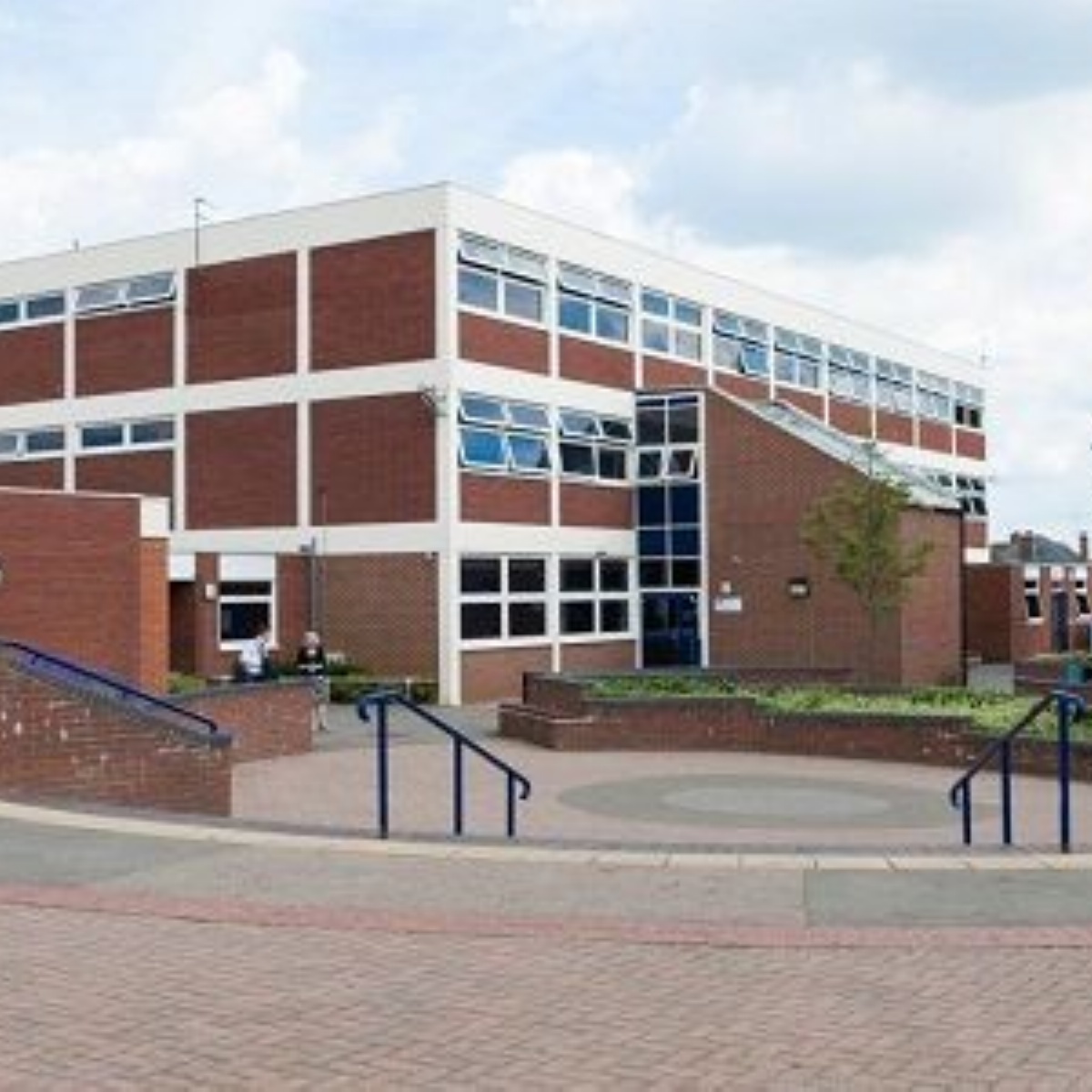 Amendments to Uniform Policy Sir Christopher Hatton Academy